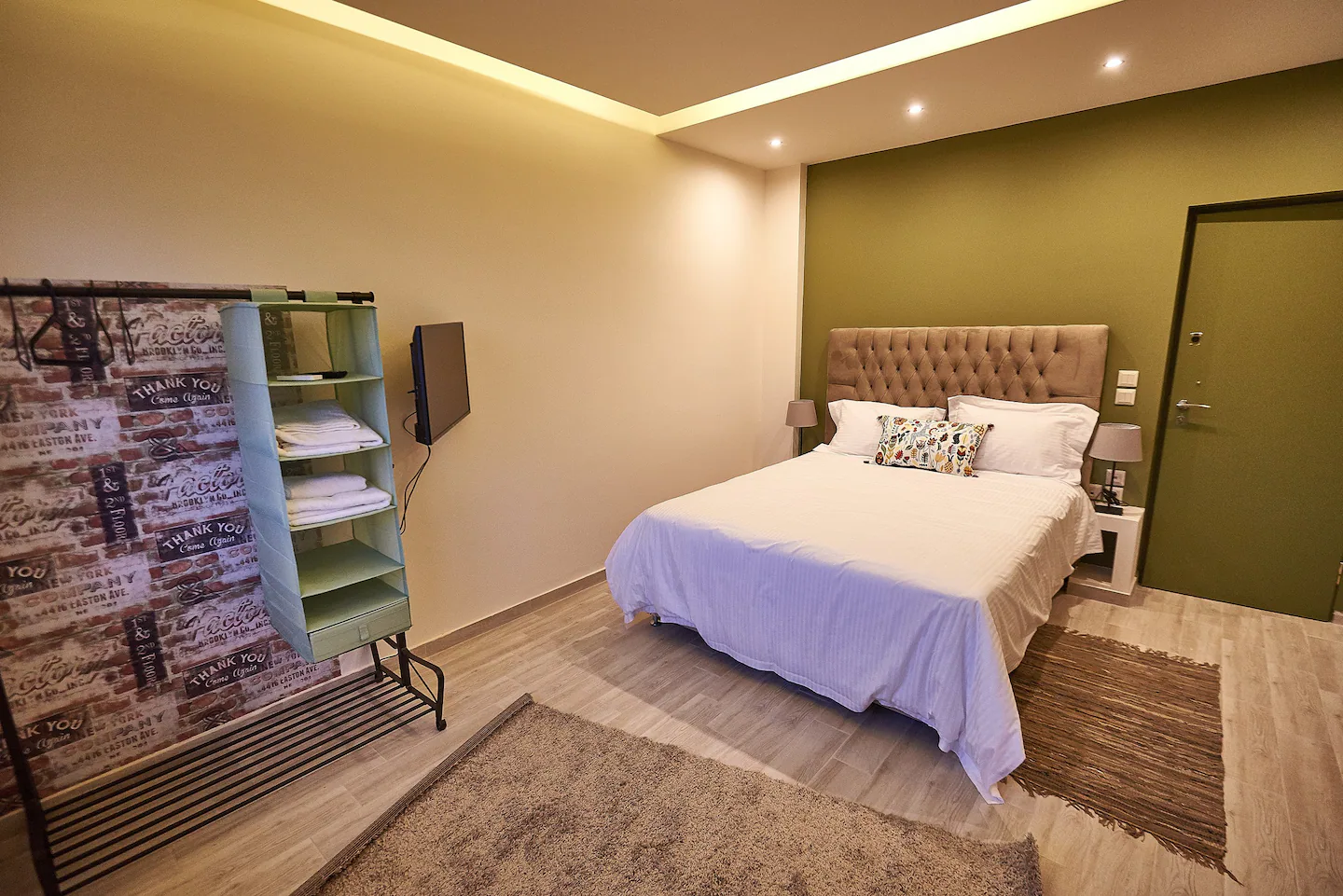 Apartment 01